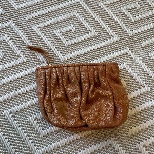 Llani Puff Pouch- in Coral *NWOT